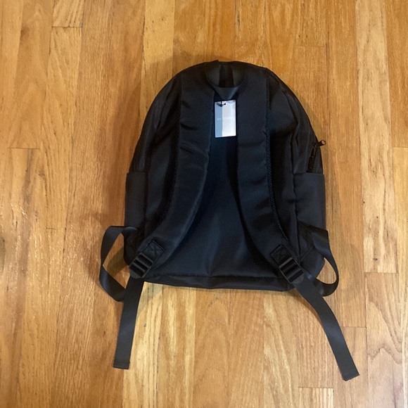 NEW Backpack - Picture 5 of 8